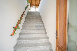 Complex cu Piscină/Cazare de Vânzare, 10.777mp Teren - DN24, Vaslui - imagine 17