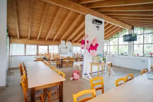 Complex cu Piscină/Cazare de Vânzare, 10.777mp Teren - DN24, Vaslui - imagine 15