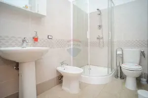 Complex cu Piscină/Cazare de Vânzare, 10.777mp Teren - DN24, Vaslui - imagine 20