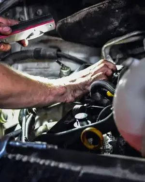 Angajăm Mecanic Auto   Service Complete Motors - imagine 4