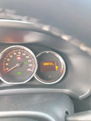 sandero 2013 - imagine 5