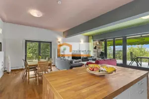 Cornu, Vedere la Padure, Vila D+P+M, 6600mp teren, 4 parcare - imagine 2