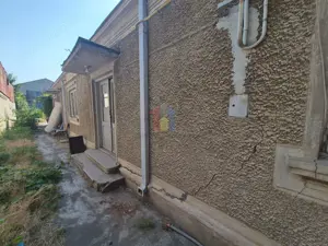 Casa 3 camere zona ULTRACENTRALA str. Tineretului - BARIERA teren 230 mp