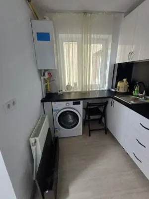 Vand apartament 2 camere Bld Dacia - imagine 5