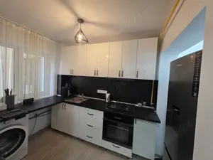 Vand apartament 2 camere Bld Dacia - imagine 4