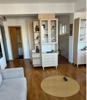 Oferim spre inchiriere apartament cu o camera in zona Aradului - imagine 2
