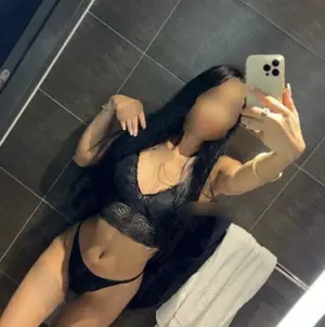 Roxana! Nouă în oras