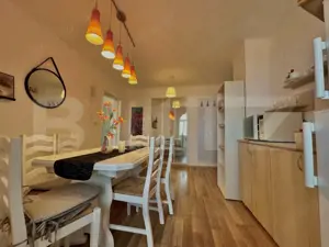 Apartament cu 3 camere, 65 mp, zona Piata Cetătii - imagine 2