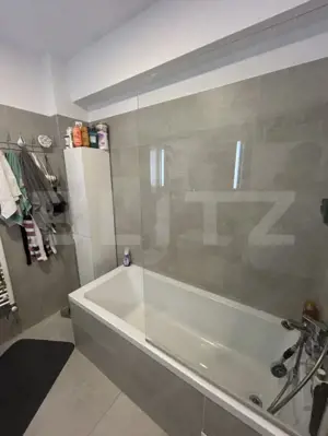 Apartament cu 3 camere, 68 mp, etaj intermediar, zona Tractorul - imagine 9