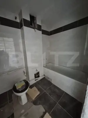 Garsonieră spațioasă de vânzare, etaj 2/4, zonă centrală – recent renovată - imagine 6