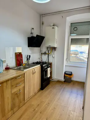  Vând apartament 2 camere, decomandat, complet utilat și mobilat  - imagine 11