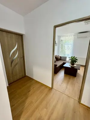  Vând apartament 2 camere, decomandat, complet utilat și mobilat  - imagine 8