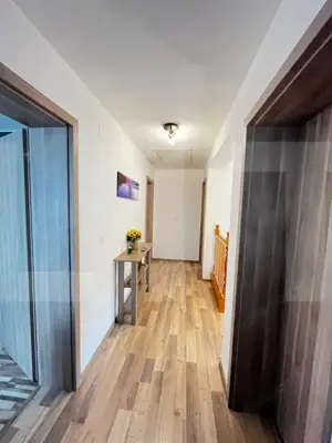  Casă modernă, de vanzare, cu 5 camere, zona Giroc  - imagine 14