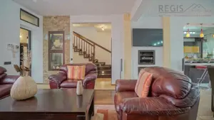 Casa Individuala cu Curte Zona Florilor - imagine 4