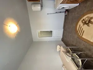 Închiriez apartament o cameră în Arad - imagine 2