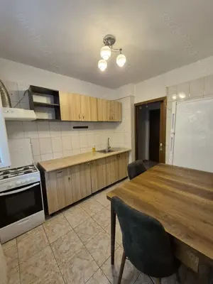 Închiriez apartament 2 camere, Dristor - imagine 3