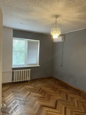 Garsoniera in zona Izvor