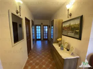 Vila spatioasa cu 3 apartamente in Fundeni Dobroiesti - imagine 4