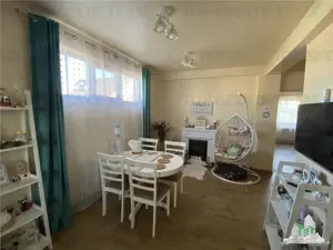 Vila spatioasa cu 3 apartamente in Fundeni Dobroiesti - imagine 13