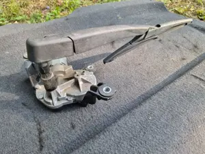 Motoras Stergator Spate Opel Astra H 2004-2012 