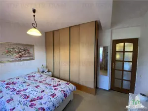Vila spatioasa cu 3 apartamente in Fundeni Dobroiesti - imagine 6