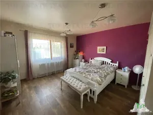 Vila spatioasa cu 3 apartamente in Fundeni Dobroiesti - imagine 17