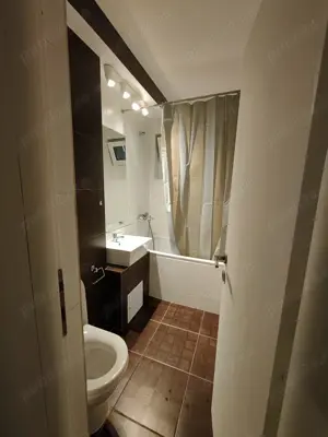 Inchiriez apartament in Copou - imagine 2