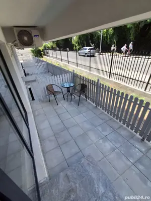 *Închiriere sezonieră: Garsonieră modernă în Saturn* - imagine 3