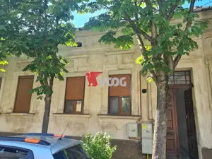 Casa cu anexa locuibila si teren