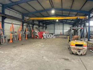 Hala de productie, platforma betonata si cladire de birouri - imagine 6