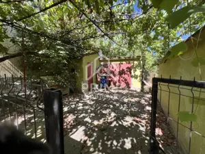 CASA INDIVIDUALA 3 CAMERE, 705 MP TEREN CURTE SI GRADINA ZONA MAIERI - imagine 2