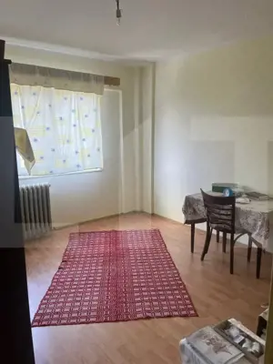 Apartament de 3 camere, 69mp,zona Carrefour