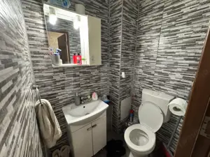 Apartament de 3 camere, decomandat, cartierul 1 Mai - imagine 9