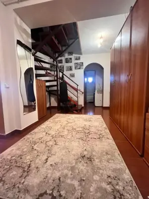 Apartament 4 camere decomandat cu scara interioara, Zona Sarari - imagine 2