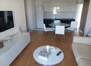 apartament o camera zona Cetatii