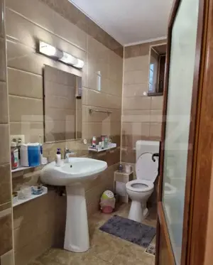 Descoperă Locația Ideală pentru Afacerea și Locuința Ta - imagine 14