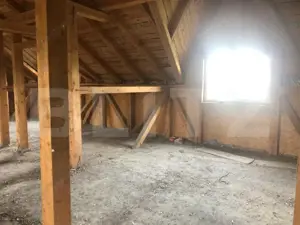 Casă P+M, teren generos 924 mp, Ideală pentru locuit + activitate profesionala - imagine 11