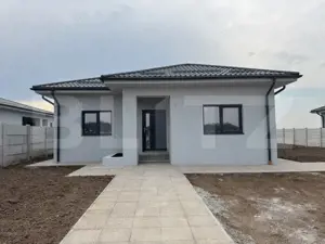 Casa parter, 127 mp utili, la cheie, 600 mp teren, Pielesti