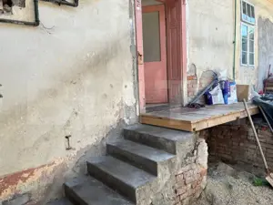 Casa de vanzare, cu 4 camere, 103 mp, zona semicentrala - imagine 3