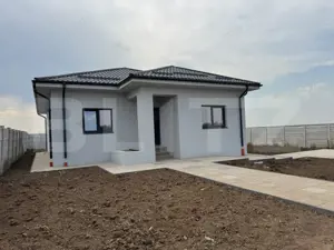 Casa parter, 127 mp utili, la cheie, 600 mp teren, Pielesti - imagine 12 Casa parter, 127 mp utili, la cheie, 600 mp teren, Pielesti - imagine 12