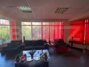 Casa de vanzare, cu 5 camere, 480 mp, zona 1 Mai - imagine 3