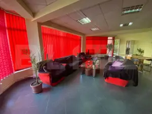 Casa de vanzare, cu 5 camere, 480 mp, zona 1 Mai