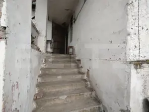 Casa 50 mp,2 camere,curte comuna,teren 350mp,Renovabila,comuna Livezile - imagine 4