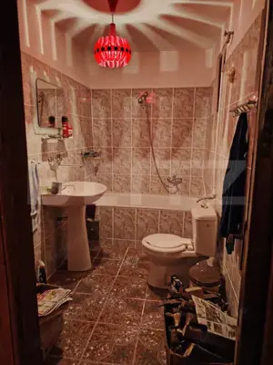 Proprietate cu teren generos 1.500 mp  Casă P+1  Voinesti - imagine 14