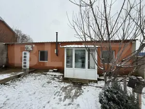Casa parter 100 mp utili, teren 880 mp, toate utilitatile, Carcea