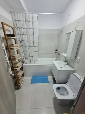 Inchiriez apartament cu 3 camere - imagine 3