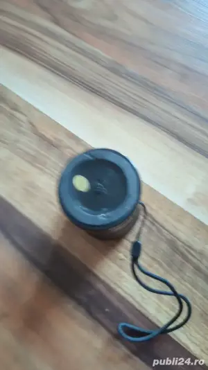 vând boxa portabila este stare foarte buna funcționare  - imagine 3