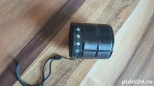 vând boxa portabila este stare foarte buna funcționare  - imagine 2