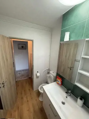 Apartament 3 camere. Bld. Brancoveanu. Aleea Covasna. Cu Centrala proprie. - imagine 7