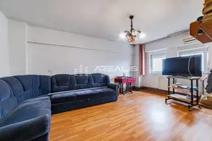 Apartament spațios 3 camere, central - imagine 5